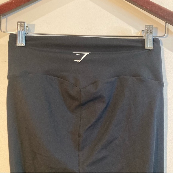 GYMSHARK Sz M Training Workout  Exercise Cropped Length Leggings - Picture 9 of 9